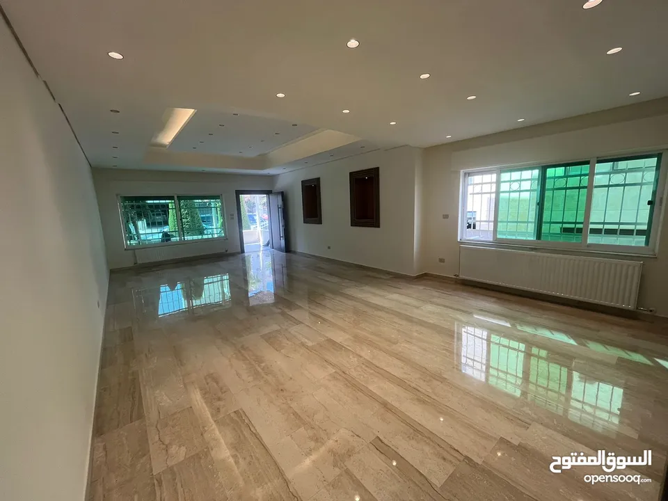 شقة 4 نوم مع مسبح للايجار ( Property 39164 )-175034641