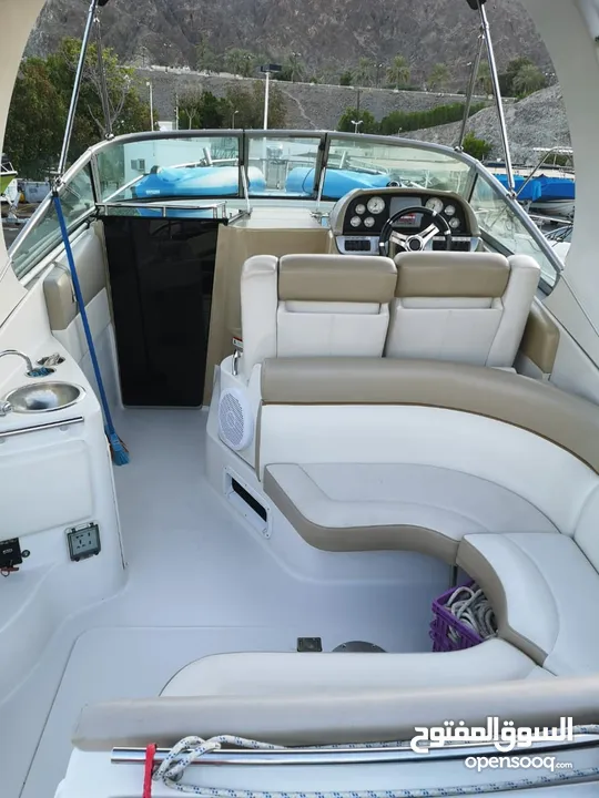 Cabin Cruiser Four Winns 30ft  Model 2015 in New Condition