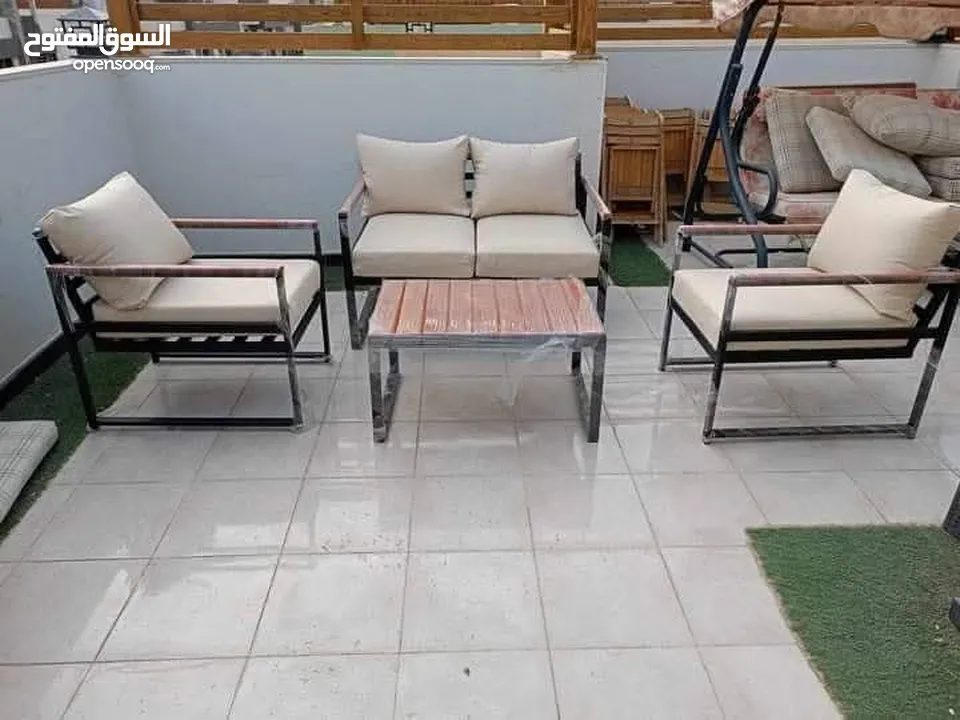 طقم حديد شيك جدا للحدائق و الأماكن الخارجية