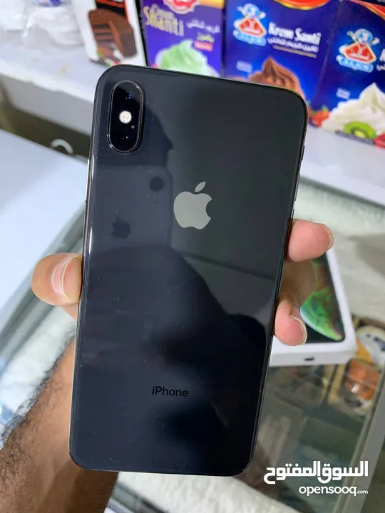 ايفون xs max للبيع