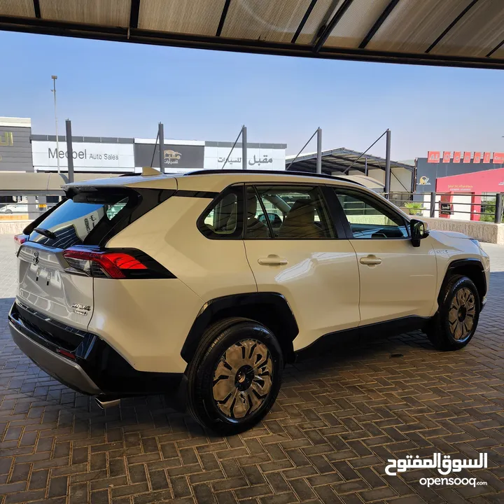 TOYOTA RAV4 XLE HYBRID- BLACK EDITION-2024-صنع ياباني