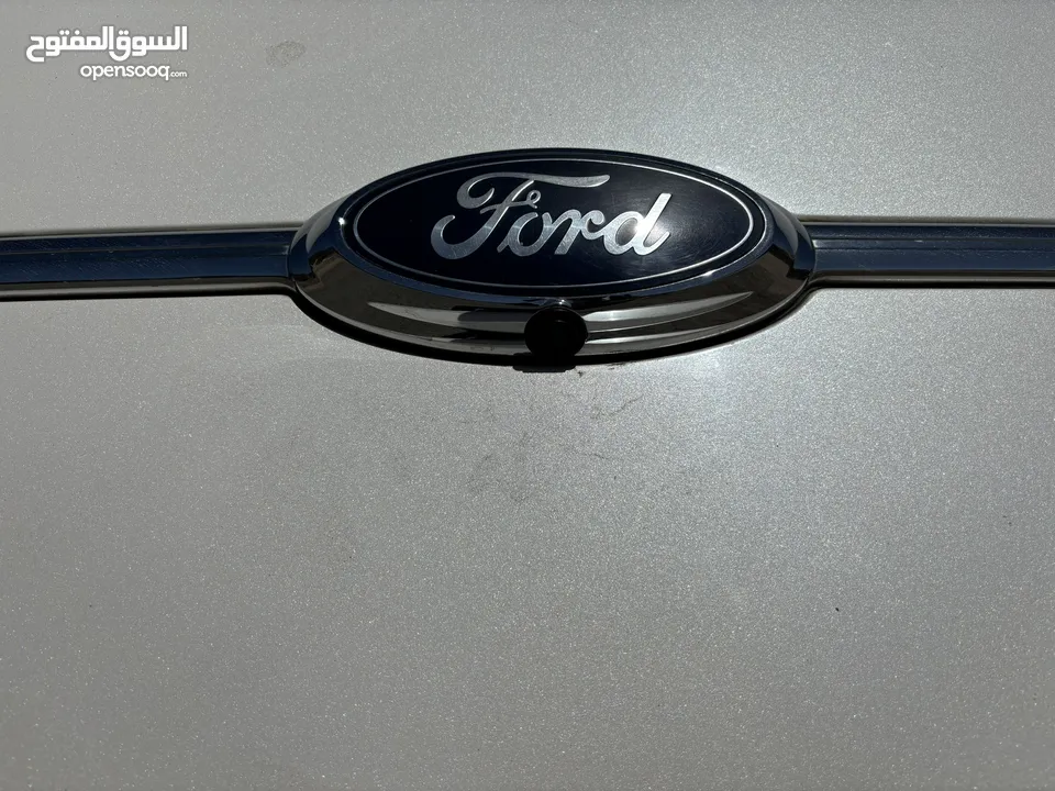 2015 Ford Tauras White