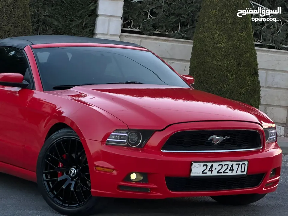 Ford mustang 2012 (3700cc) standard for sale
