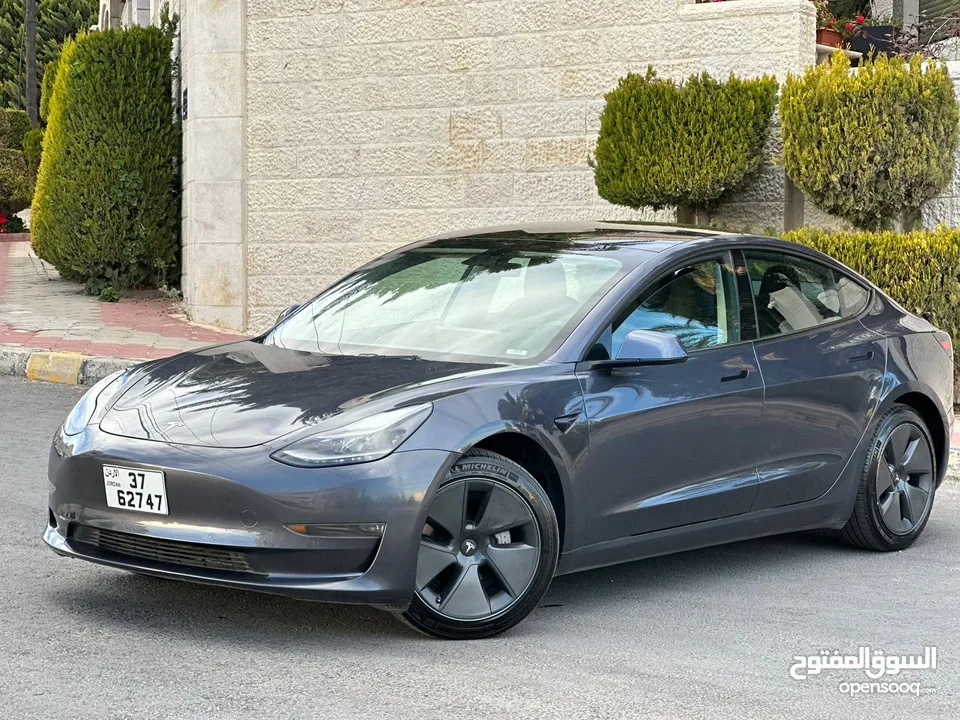 Tesla model 3 Long rang dual motor للبيع بسعر مغري ومستعجل