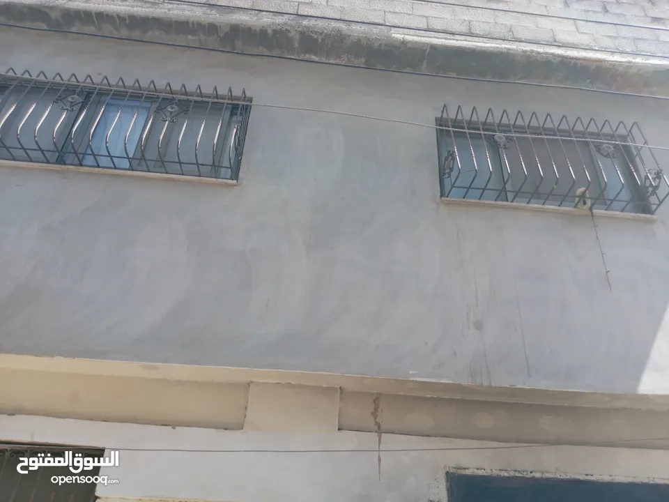 منزل مستقل للبيع في مخيم عسكر القديم شارع العياده