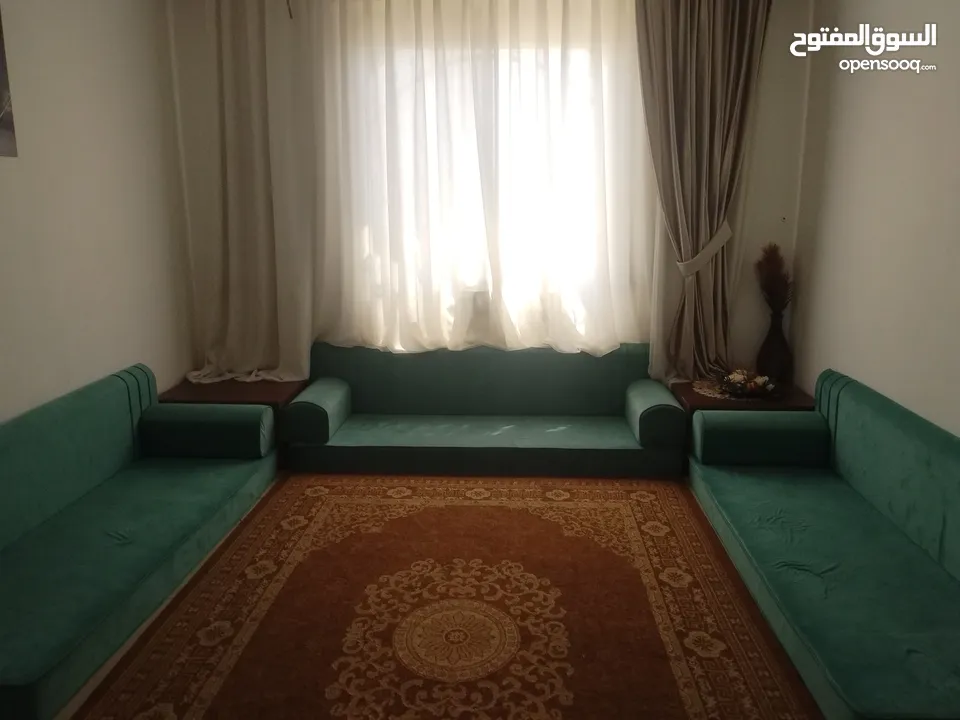 جلسة عربية