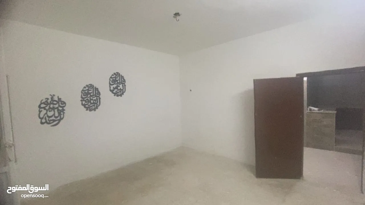 بيت للايجار بسعر مناسب