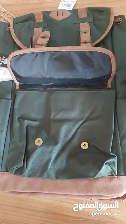 شنتة جديدة نخب اول backpack وارد اميركا لون جيشي حجم.كبير ضد الماء  مع جيبة داخلية لاب توب تستخدم لل