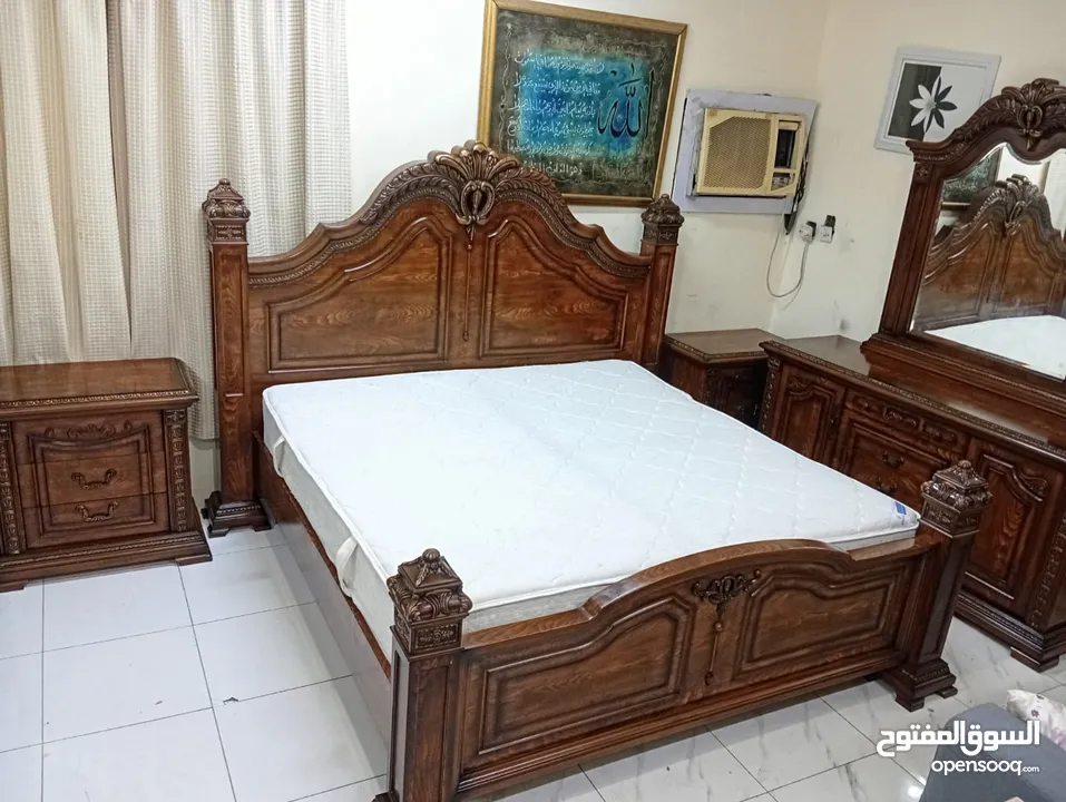 like new condition Nabco brand Super king size bed room set available for sell