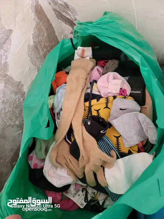 شروة مستودع كامل بسعر مغري حرق حرق بضاعه مشكلة صيفي خفيف شتوي نخب كياس بآلة عدد 8مشكل قابل للتفاوض