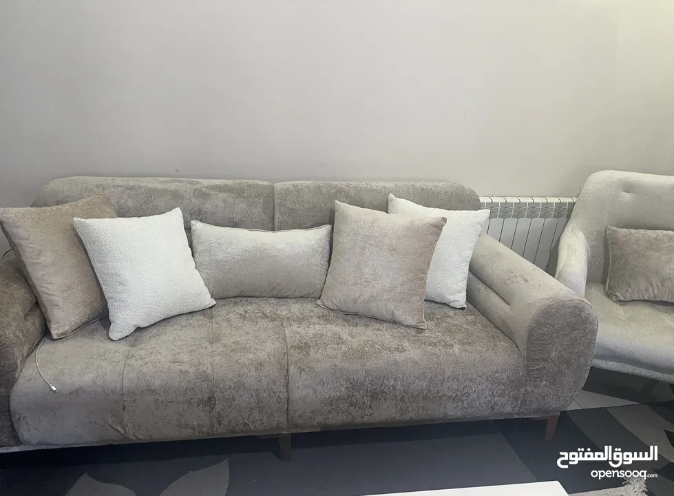 طقم جديد فخم وتقيل غير مستعمل للبيع