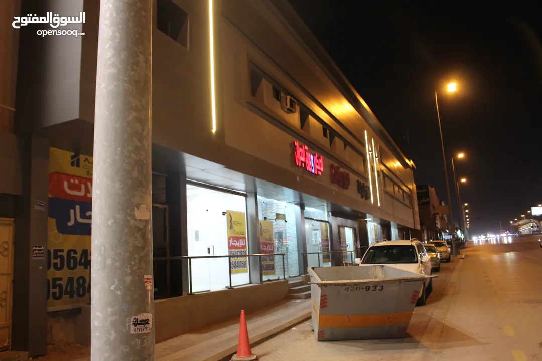 10 محلات تجارية للايجار بحى الروضة شارع خالد بن الوليد
