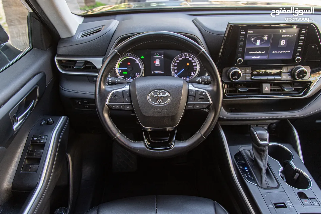 Toyota Highlander 2021 Gle   السيارة بحالة ممتازة جدا و قطعت مسافة 54,000 كم فقط