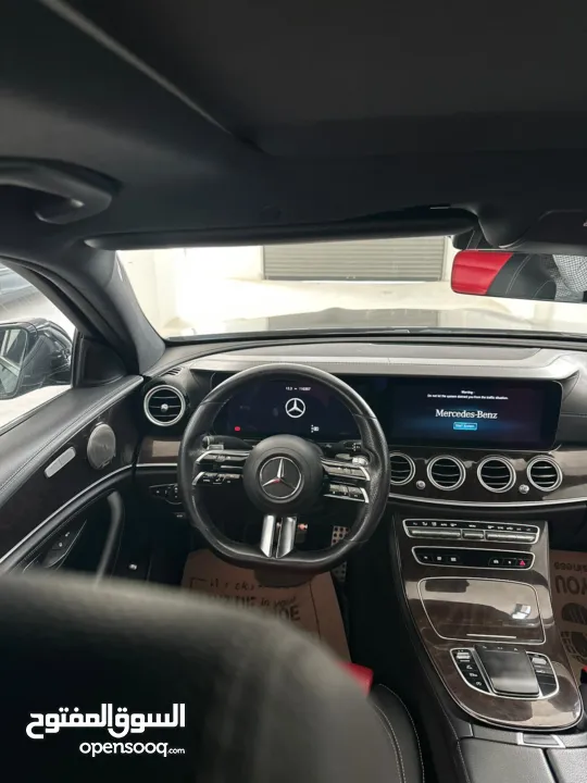 Mercedes benz E200 بحالة الوكالة AMG