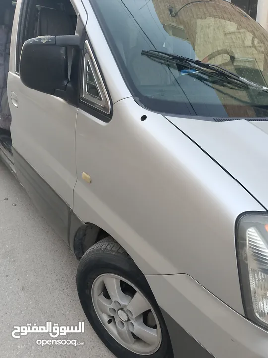 باص ستاركس 2004