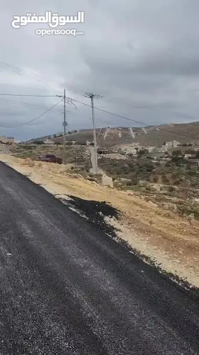 524 م للبيع في بيرين على 3 شوارع جميع الخدمات