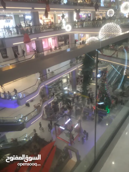 محل للايجار في. الطائره. علي الشارع الرئيسي مباشرة