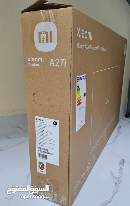 شاشة كومبيوتر 27 بوصة شبه جديدة من اكسترا مع طاولة طوي Xiaomi 27 Inch, PC Monitor with ta almost new