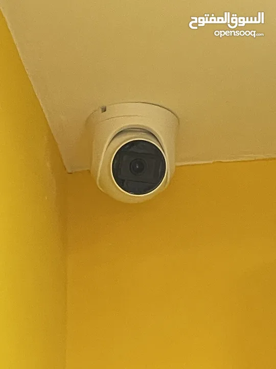 4 كاميرات مراقبة Hikvision وشاشة