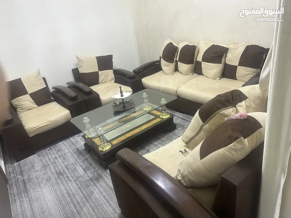 طقم كنب زان ومن الداخل خشب سويد بسعر مغري