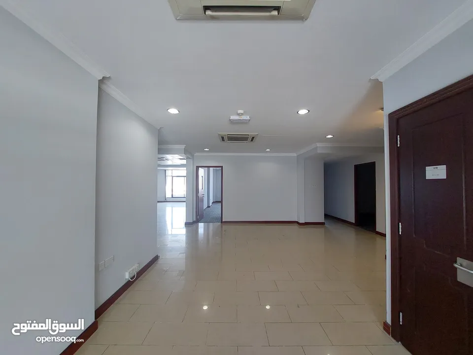 600 SQ M Private Office Space in Qurum