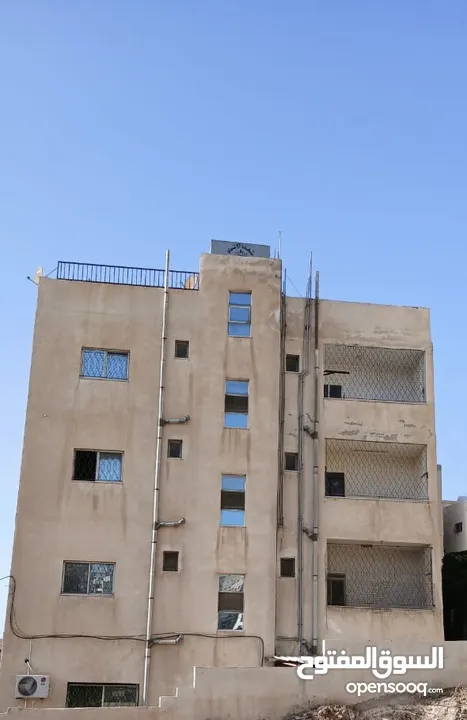 طابق أول سكني للبيع في عمارة 3 طوابق في ماركا الشمالية عين غزال قابل للتفاوض