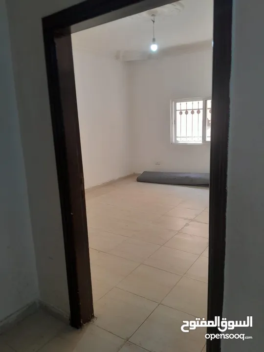 شقة للبيع في ضاحية الحاج حسن