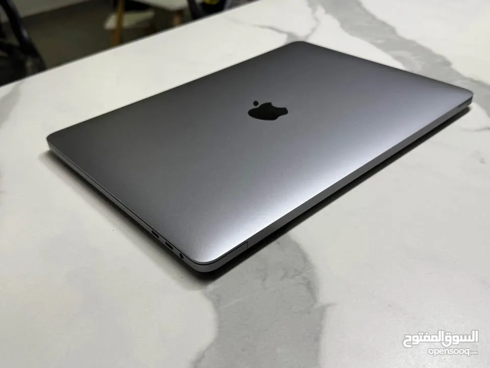 Apple Mackbook Pro   ابل ماك بوك برو