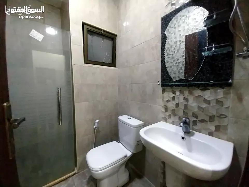 استديو مفروش للبيع في السابع  ( Property ID : 33976 )