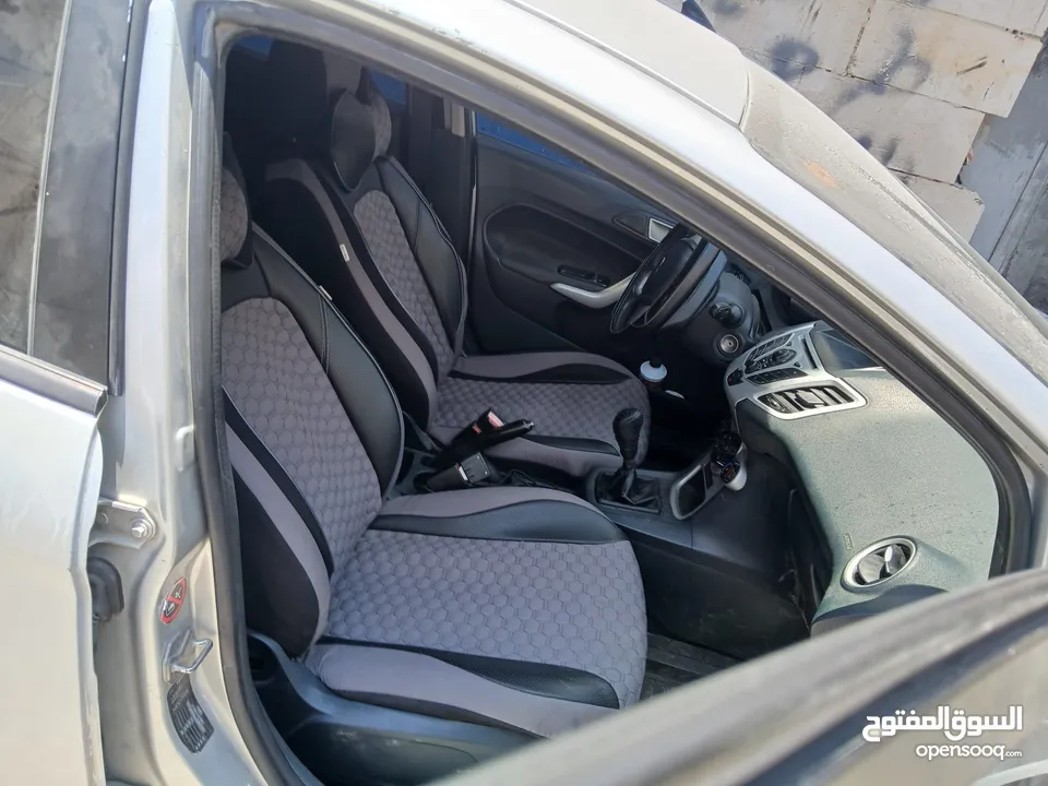 فرد فيستا للبيع 2012