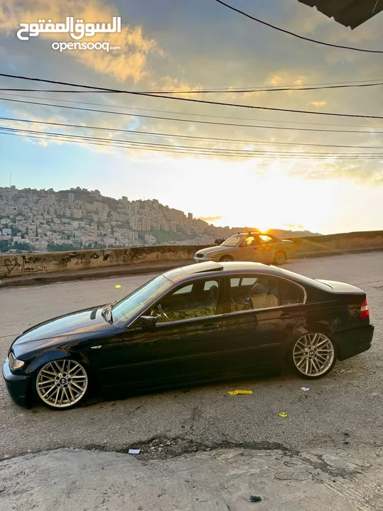 Bmw E46  موديل 2005 مطور 2500 سته سلندر برخصه جير اتومتيك فتحة سقف  غرفه ريكارو مع فورمايكا