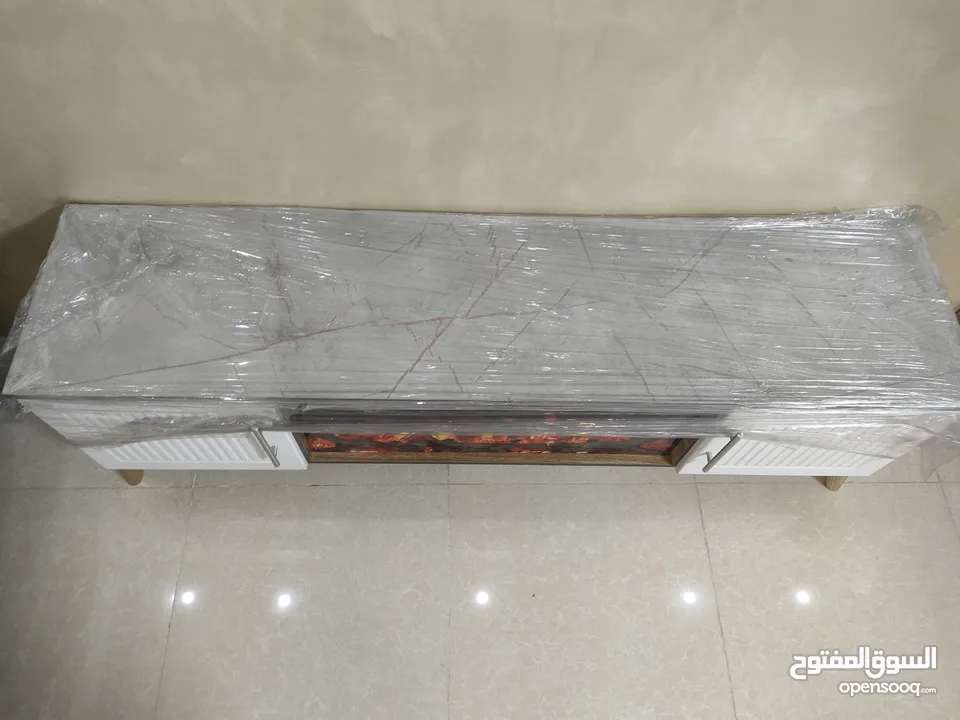 طاولة شاشة +خزانة أحذية +طاولة مجلس+اربع قطع جانبية