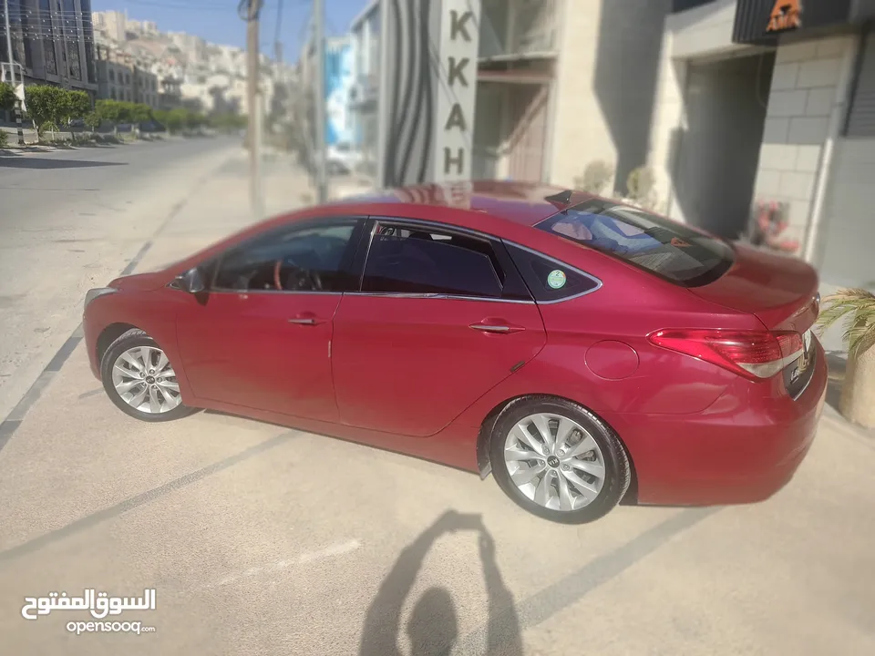 هونداي i40 صالون عائلية فخمة موديل 2013 بمحرك ديزل إقتصادي جدا 1700 سي سي