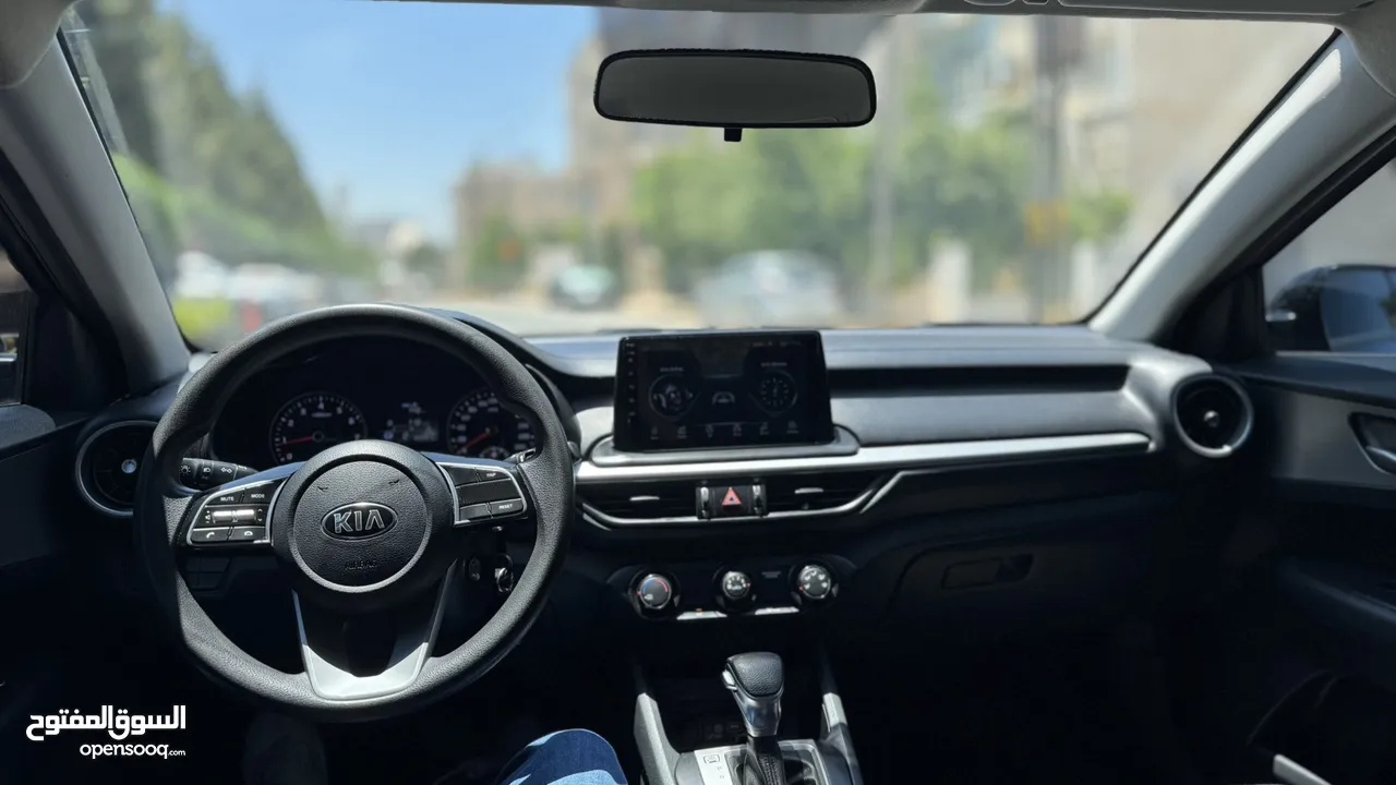 Kia cerato   Model :2019  Dohc 1600 CC  Gearbox : automatic   Colour: Gary  Inside :Black ABS Airbag