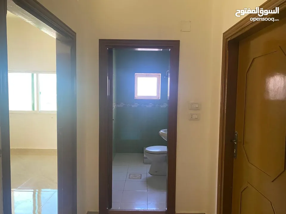 شقه للايجار طلاب أو طالبات تواصل على رقم او واتساب