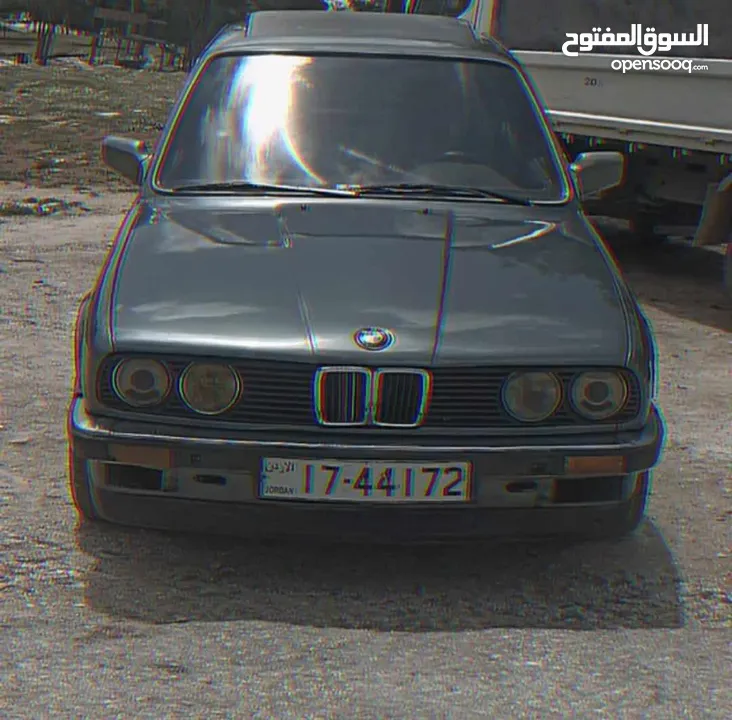 بسم الله الرحمن الرحيم سياره بي ام بوز نمر موديل 1987 للبيع بسعر مغري
