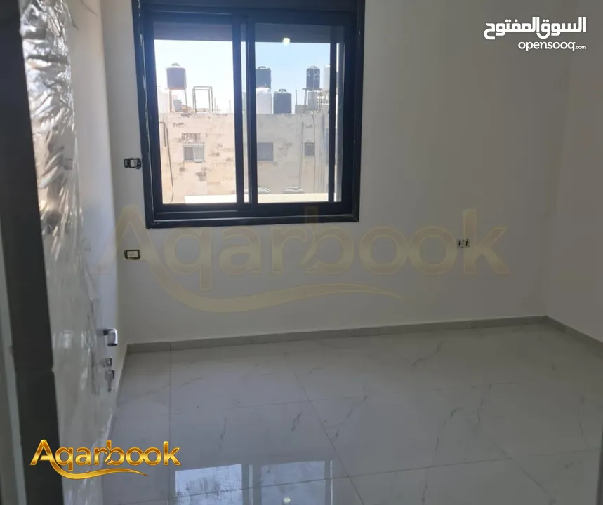 شقة مميزة للبيع إم الشرايط - بالقرب من صالات الأندلس