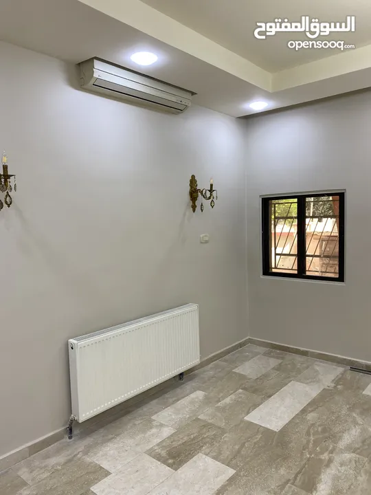 بيت شبه مستقل للايجار