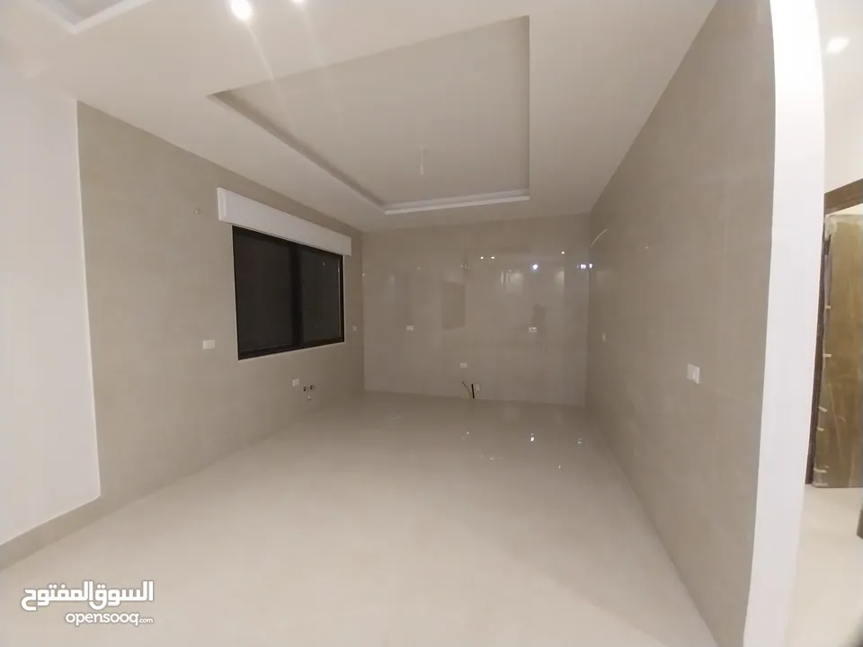 ام السماق 170م طابق اول بسعر مغري