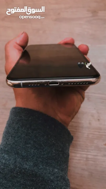 ايفون xs max