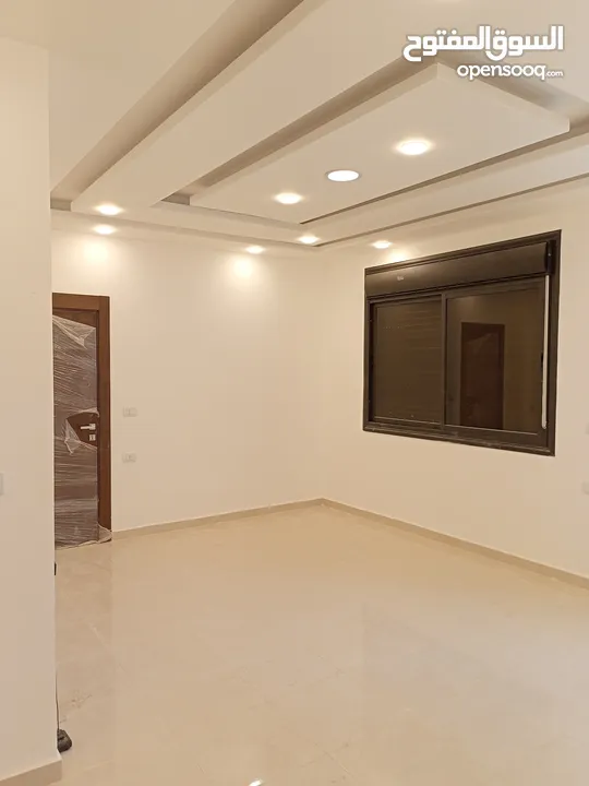 شقة للبيع في الزرقاء الجديده من المالك مباشرة((إسكان ابوعبيد)) طابق آول بسعر منخفض لمدة محدودة