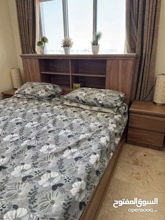 Bedroom set in excellent condition