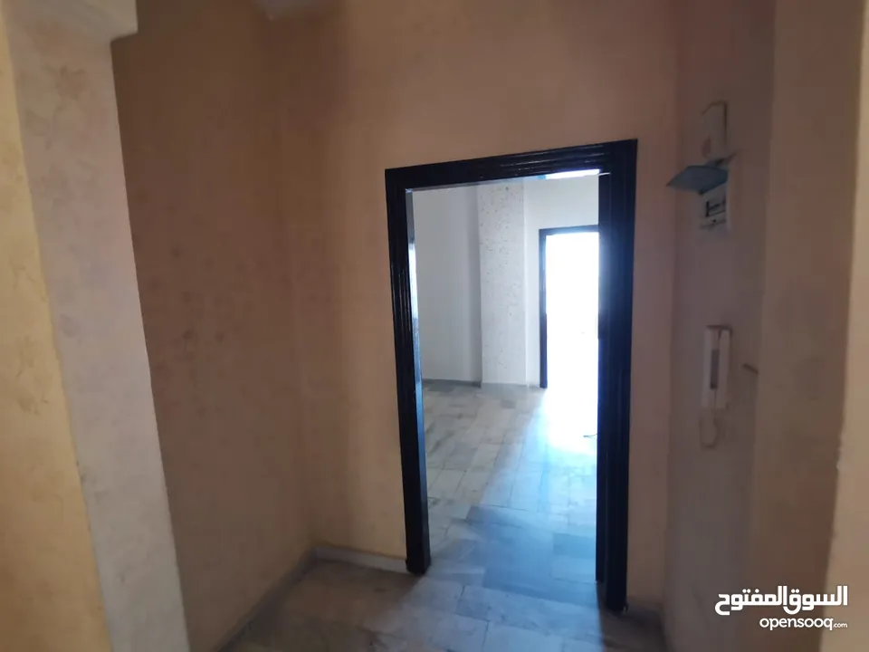 روف و شقة للبيع