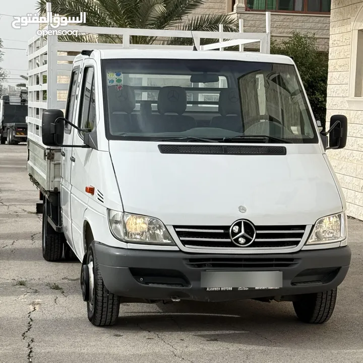 مرسيدس 416 شاصي قصير بحالة الوكالة فحص نخب