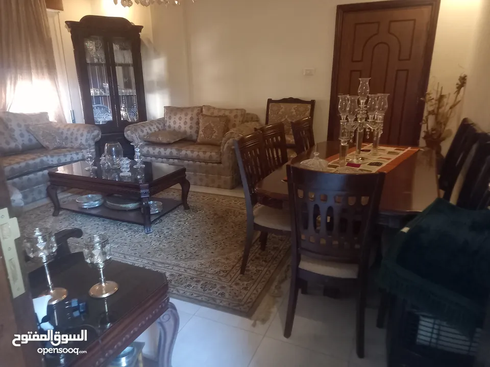 شقه طابقيه