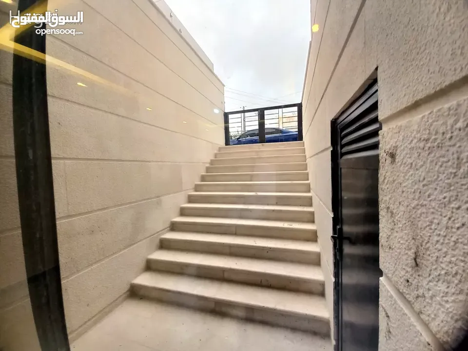 شقة بمواصفات مميزة للبيع في مرج الحمام  ( Property ID : 31822 )