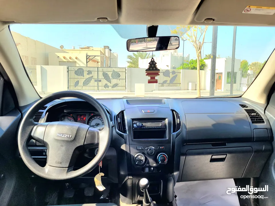 ISUZU D MAX DOUBLE CABIN PICKUP  MODEL 2018 WELL MAINTAINED EXCELLENT CONDITION PICKUP FOR SALE