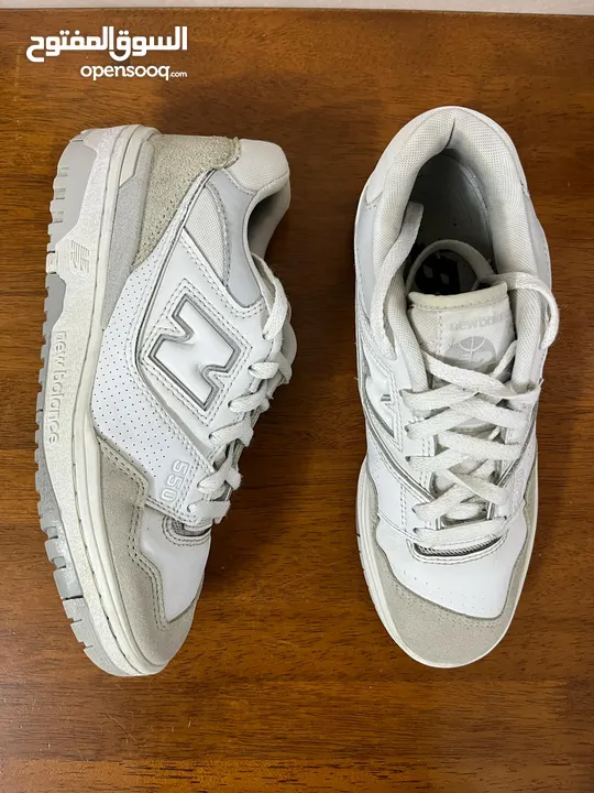 Newbalance 550 للبيع Size:39. 5Condition :10 /10