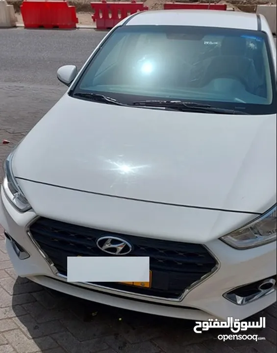 Hyundai Accent 1.6 White colour