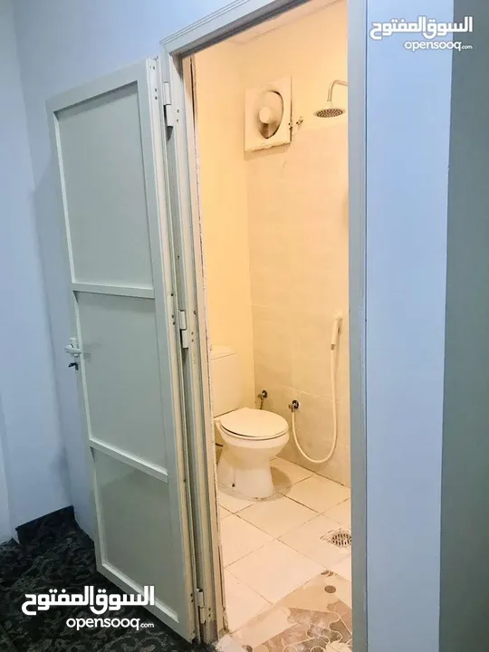 غرفة بحمام للايجار الشهري